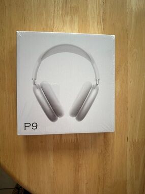 P9 Over-Ear Headphones in Red